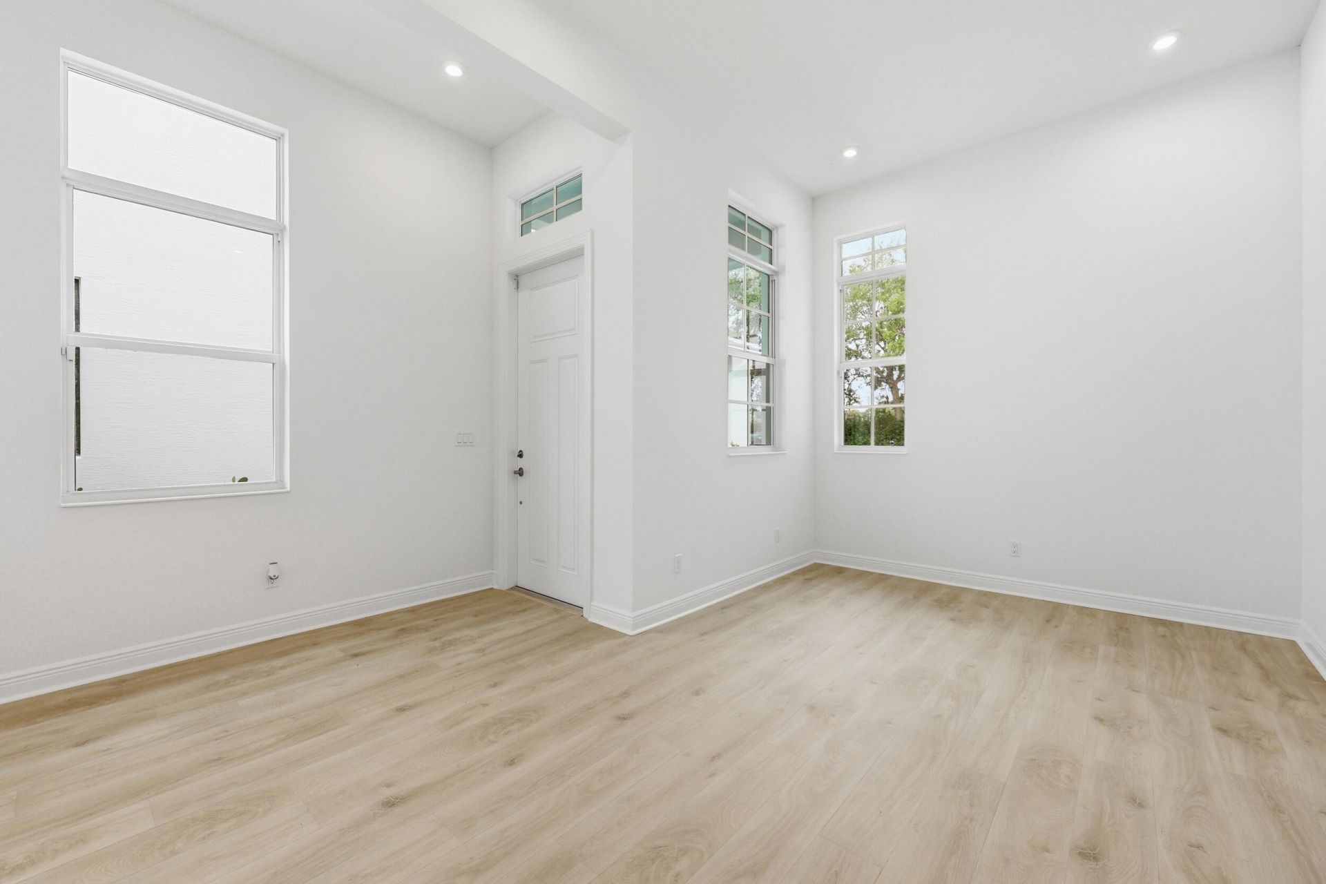 140 SE Via Tirso, Port Saint Lucie, FL 34952 Photo