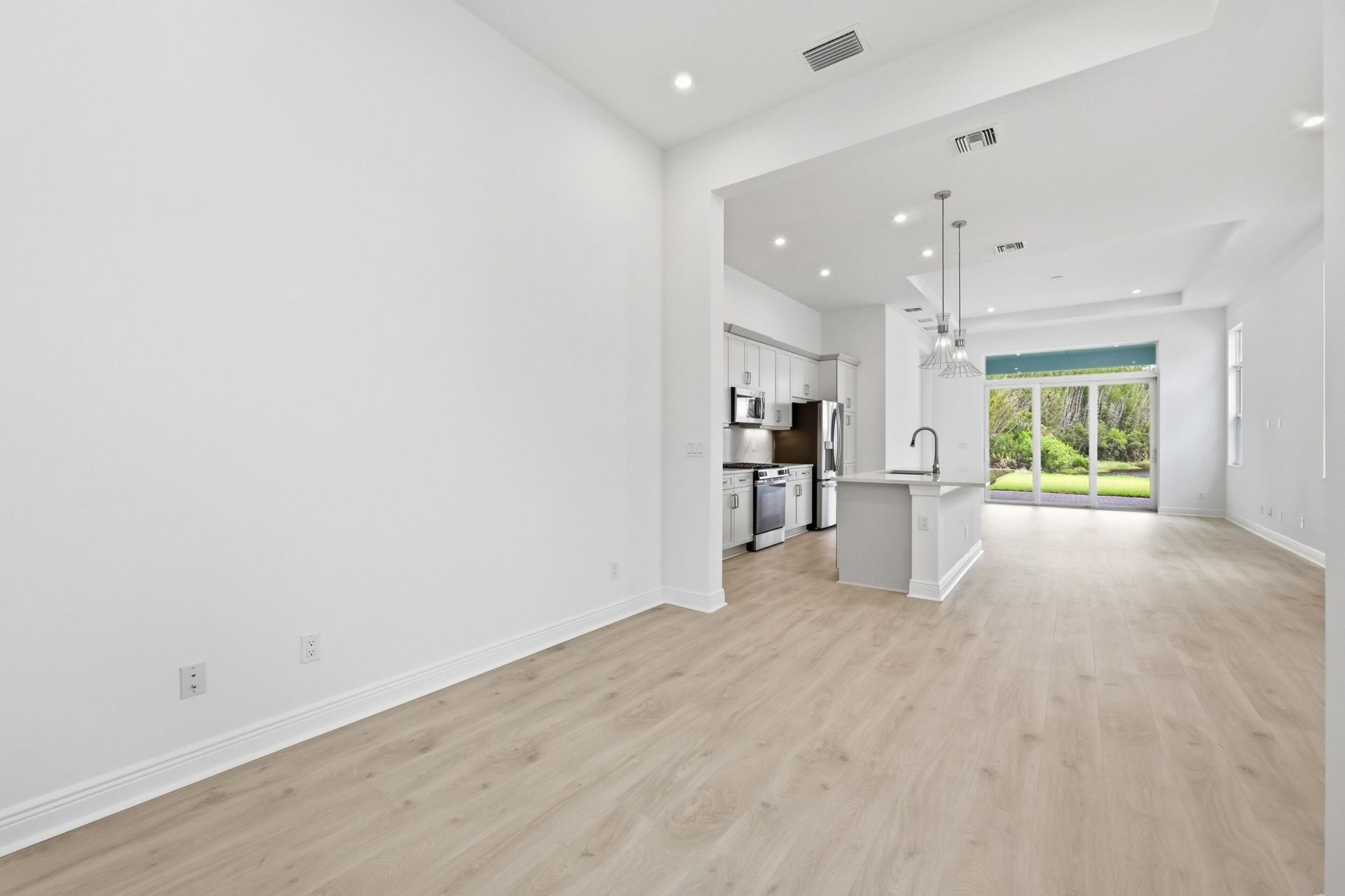 140 SE Via Tirso, Port Saint Lucie, FL 34952 Photo