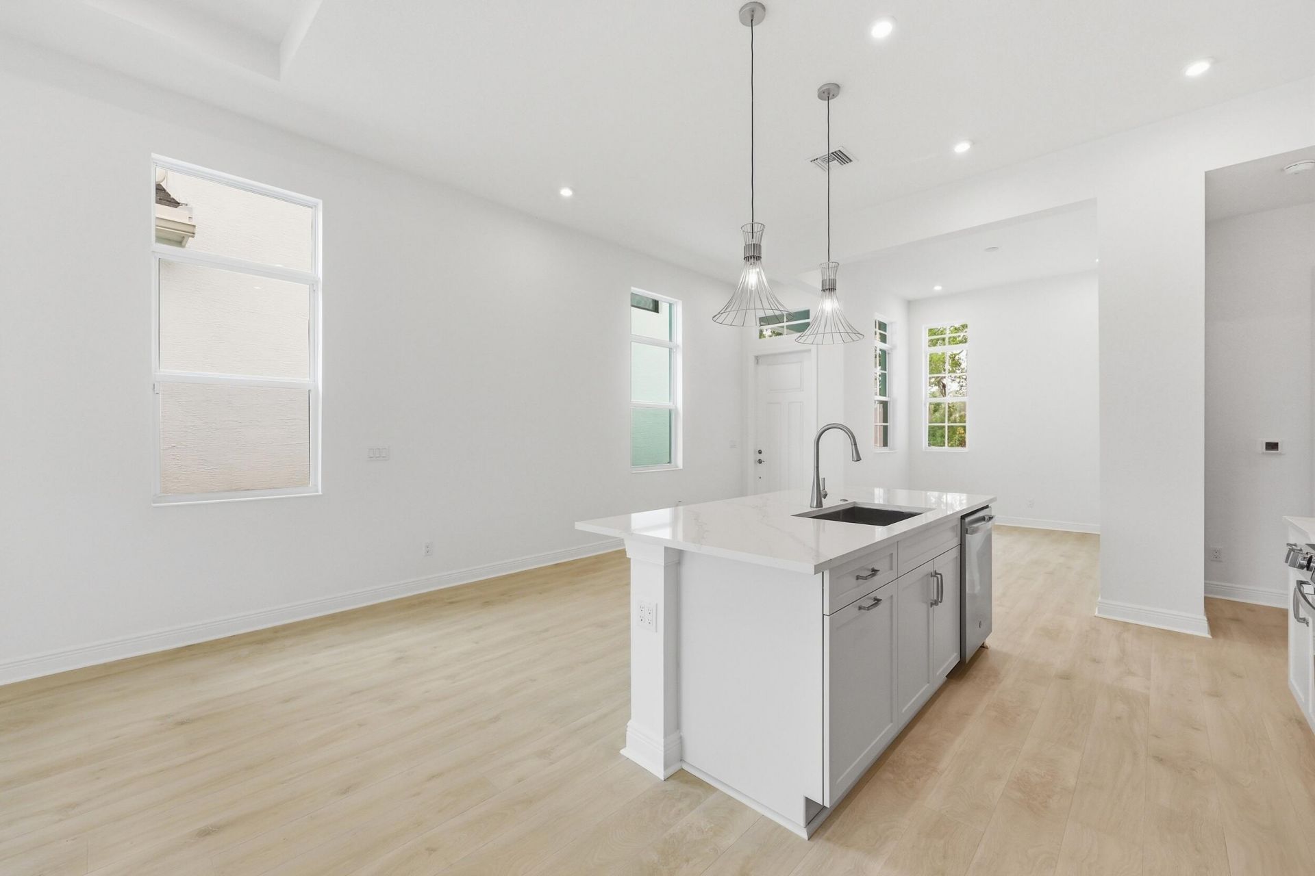 140 SE Via Tirso, Port Saint Lucie, FL 34952 Photo