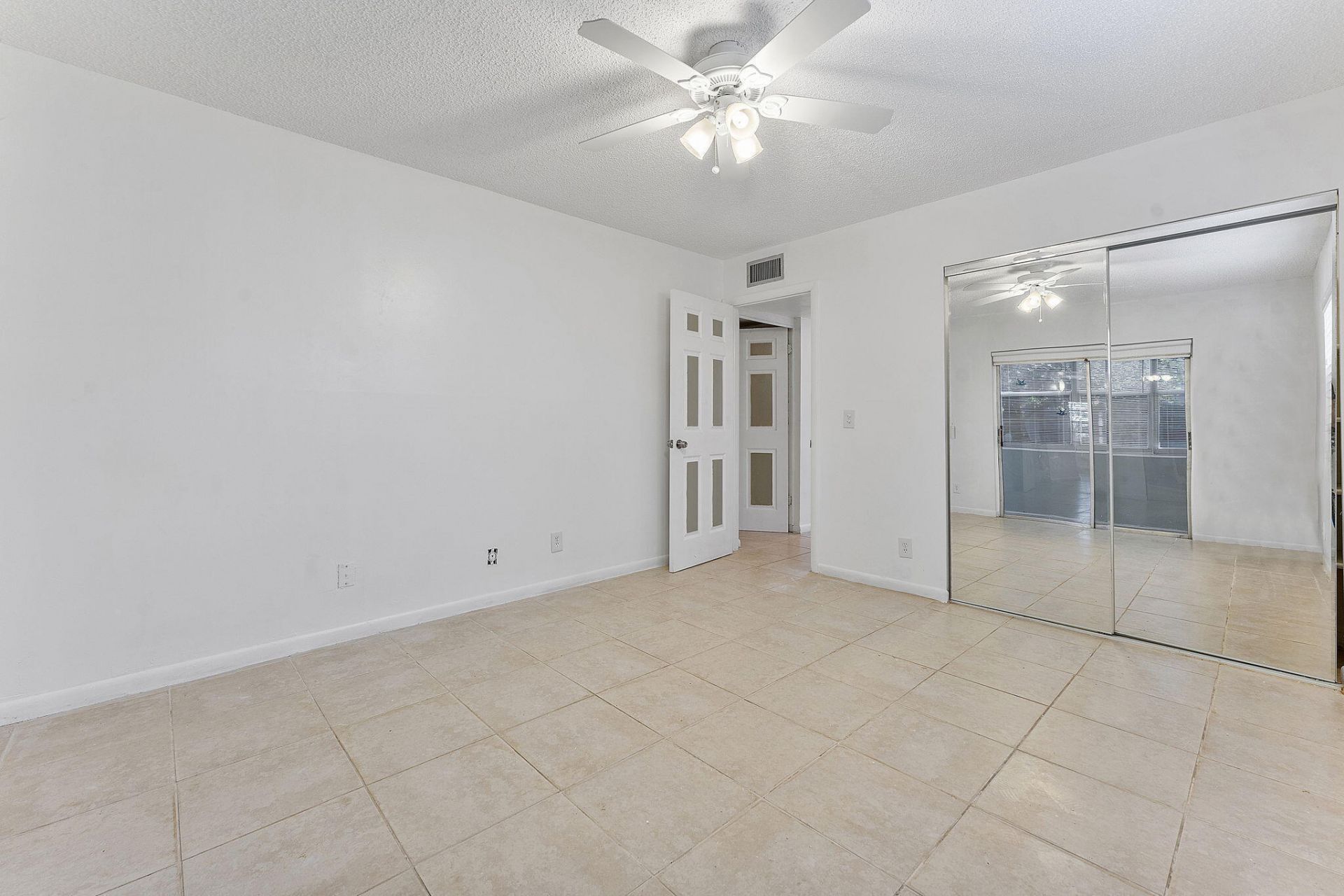 877 Flanders S, Delray Beach, FL 33484 Photo