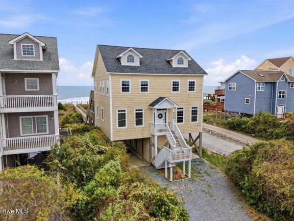 4478 Island Drive, Topsail Beach, NC 28445