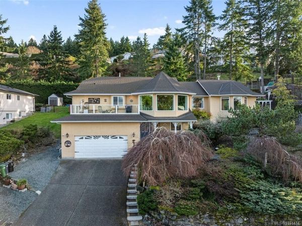 6092 Chippewa Rd , Duncan, BC V9L 5P6