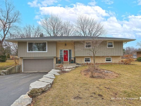 15417 W Fair Lane , Libertyville, IL 60048