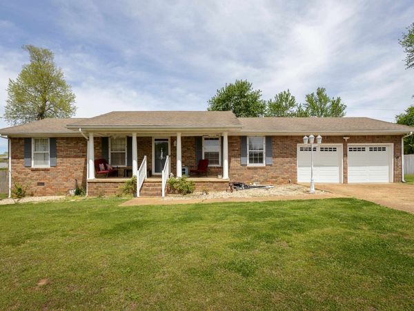 2008 Saxton Dr, Florence, AL