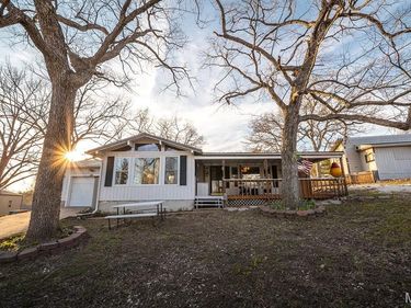 28464 Lucky Point Drive , Rocky Mount, MO 65072