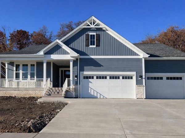 528 Kiddle LANE, Union Grove, WI 53182