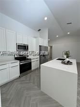 427 SW 169th Ter , Weston, FL 33326 Photo
