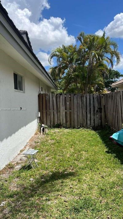 427 SW 169th Ter , Weston, FL 33326 Photo