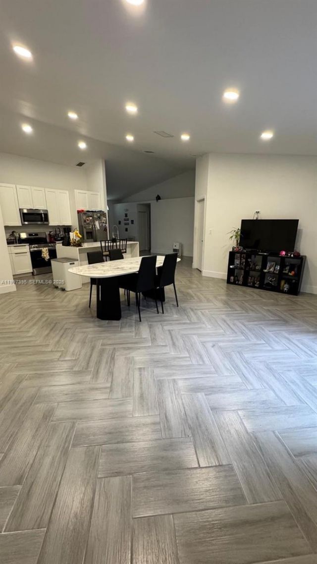 427 SW 169th Ter , Weston, FL 33326 Photo