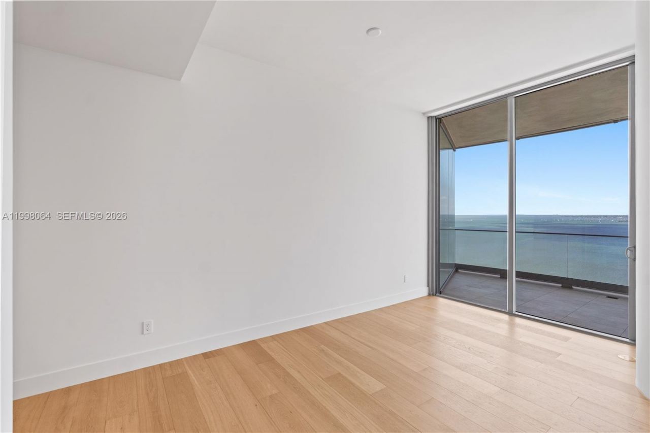 175 SE 25 Rd, Unit 2003, Miami, FL 33129 Photo