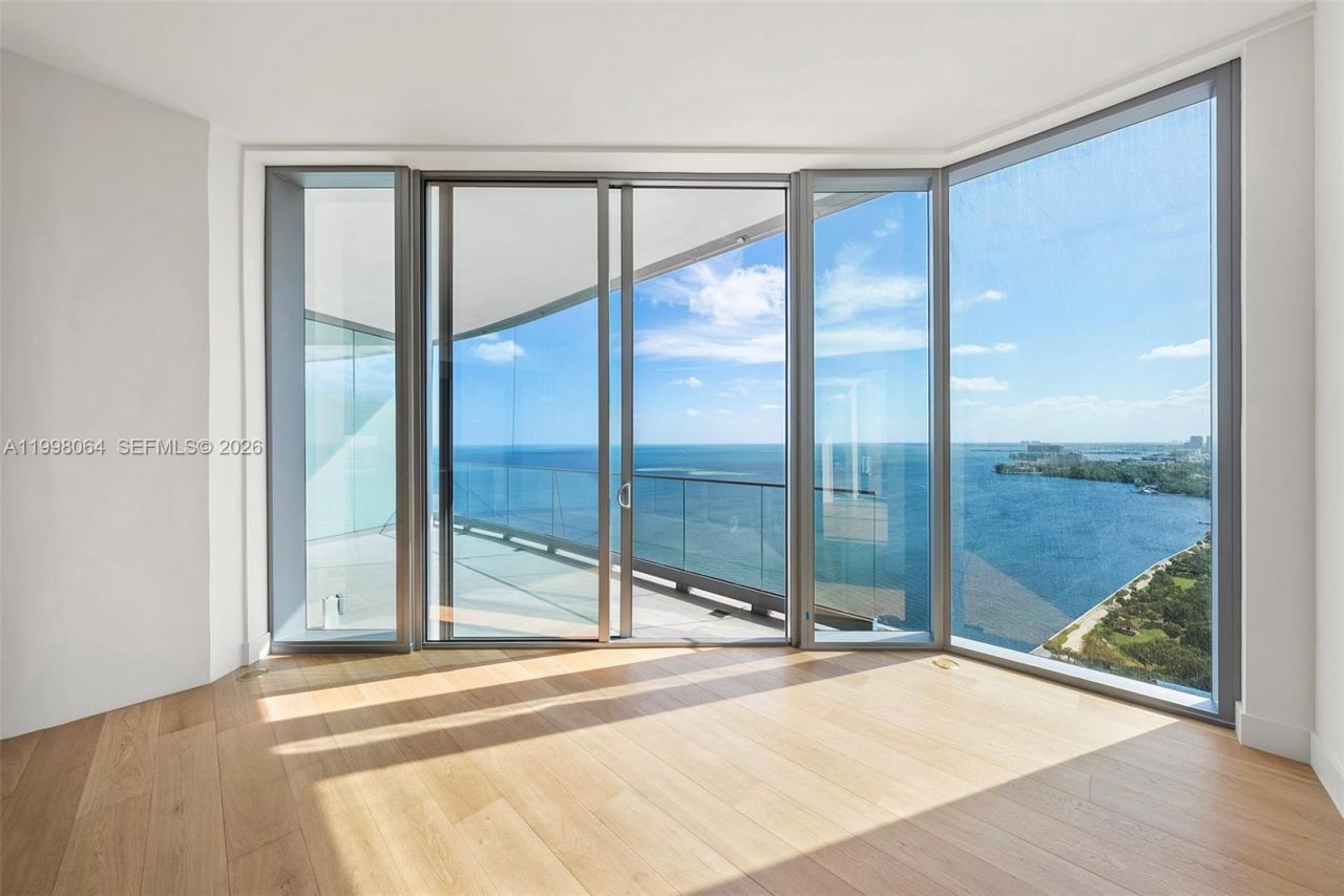 175 SE 25 Rd, Unit 2003, Miami, FL 33129 Photo