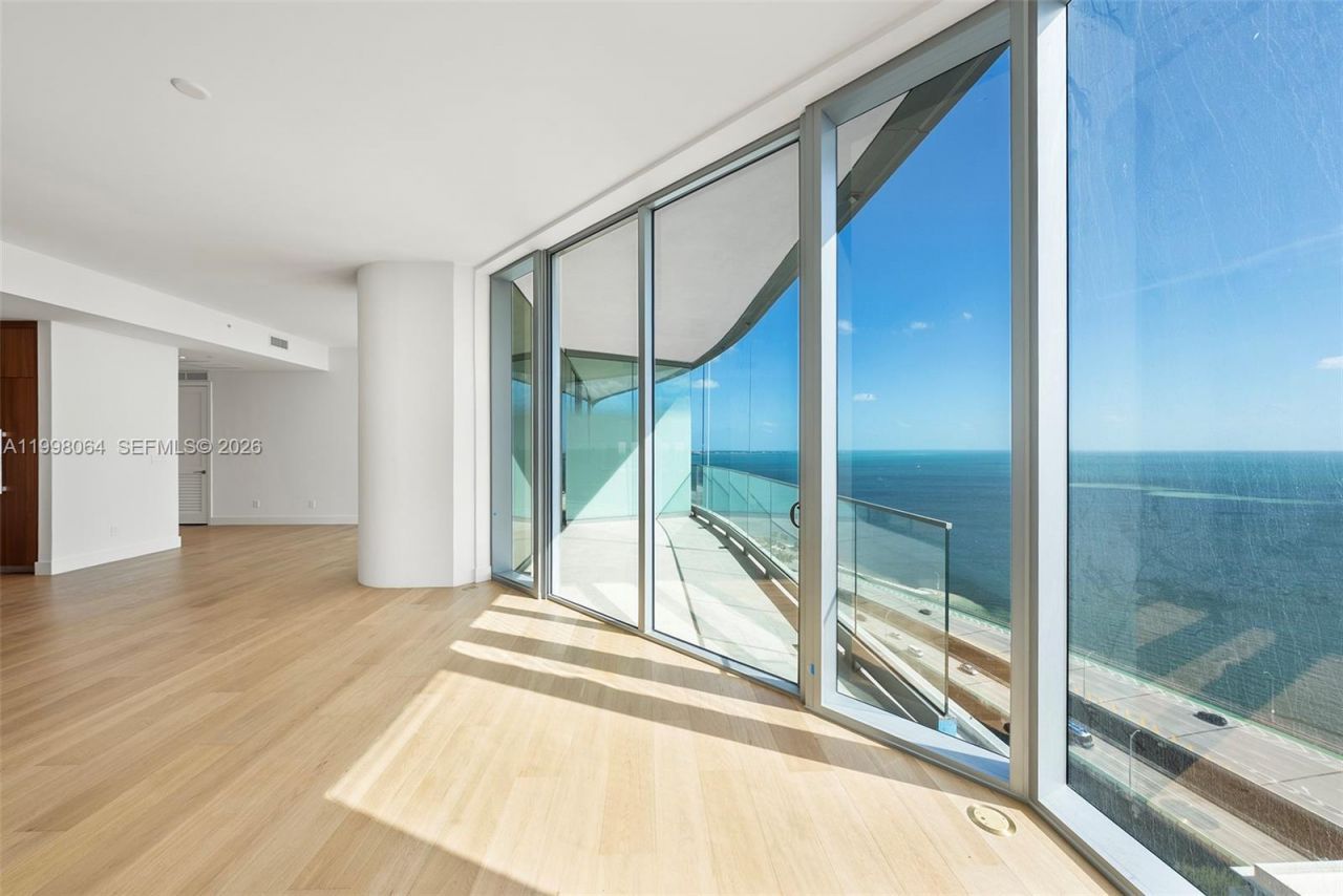 175 SE 25 Rd, Unit 2003, Miami, FL 33129 Photo