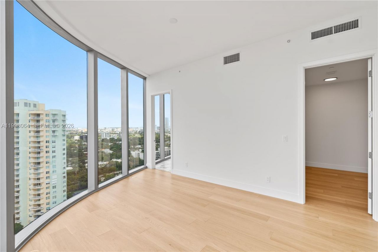 175 SE 25 Rd, Unit 2003, Miami, FL 33129 Photo