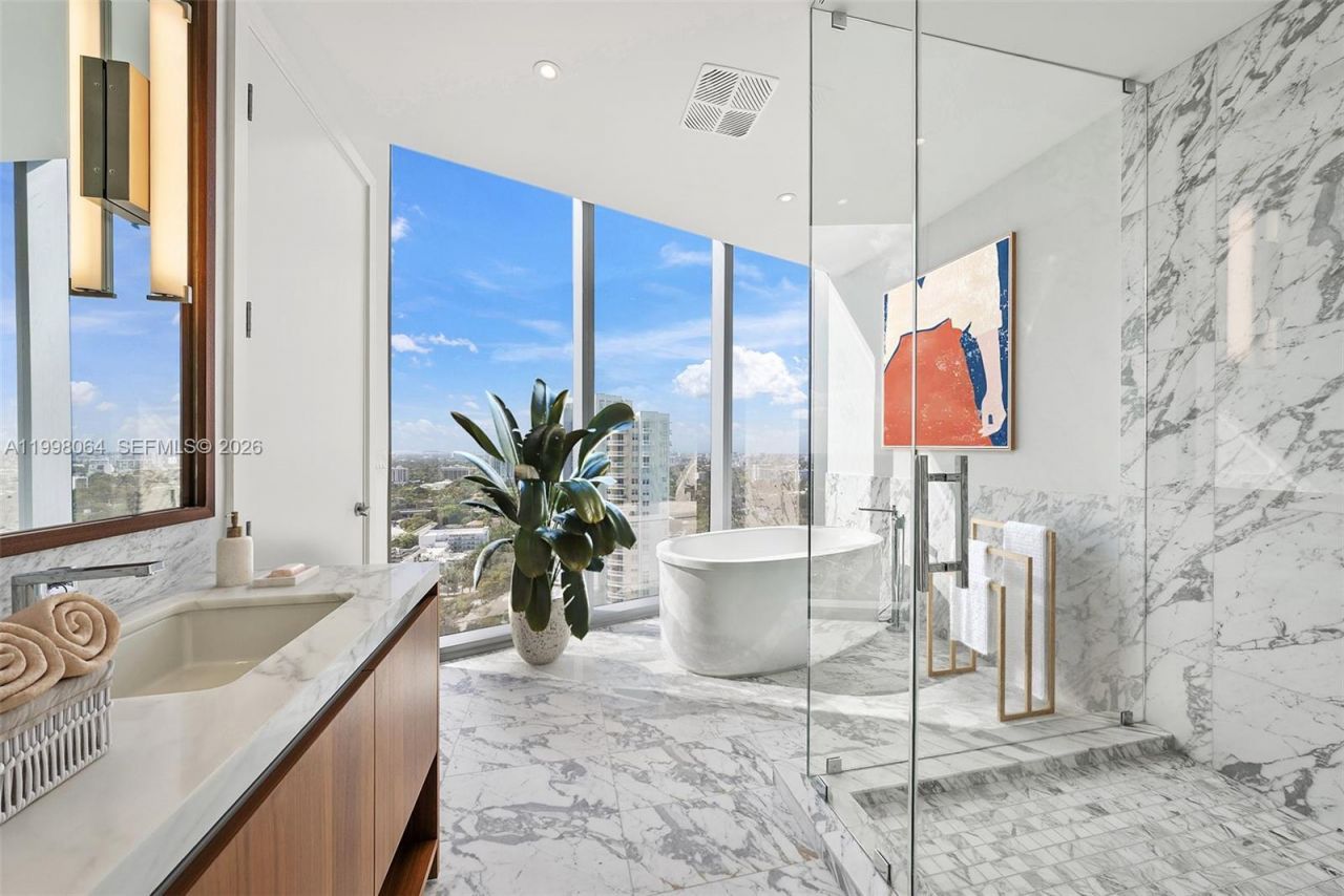 175 SE 25 Rd, Unit 2003, Miami, FL 33129 Photo