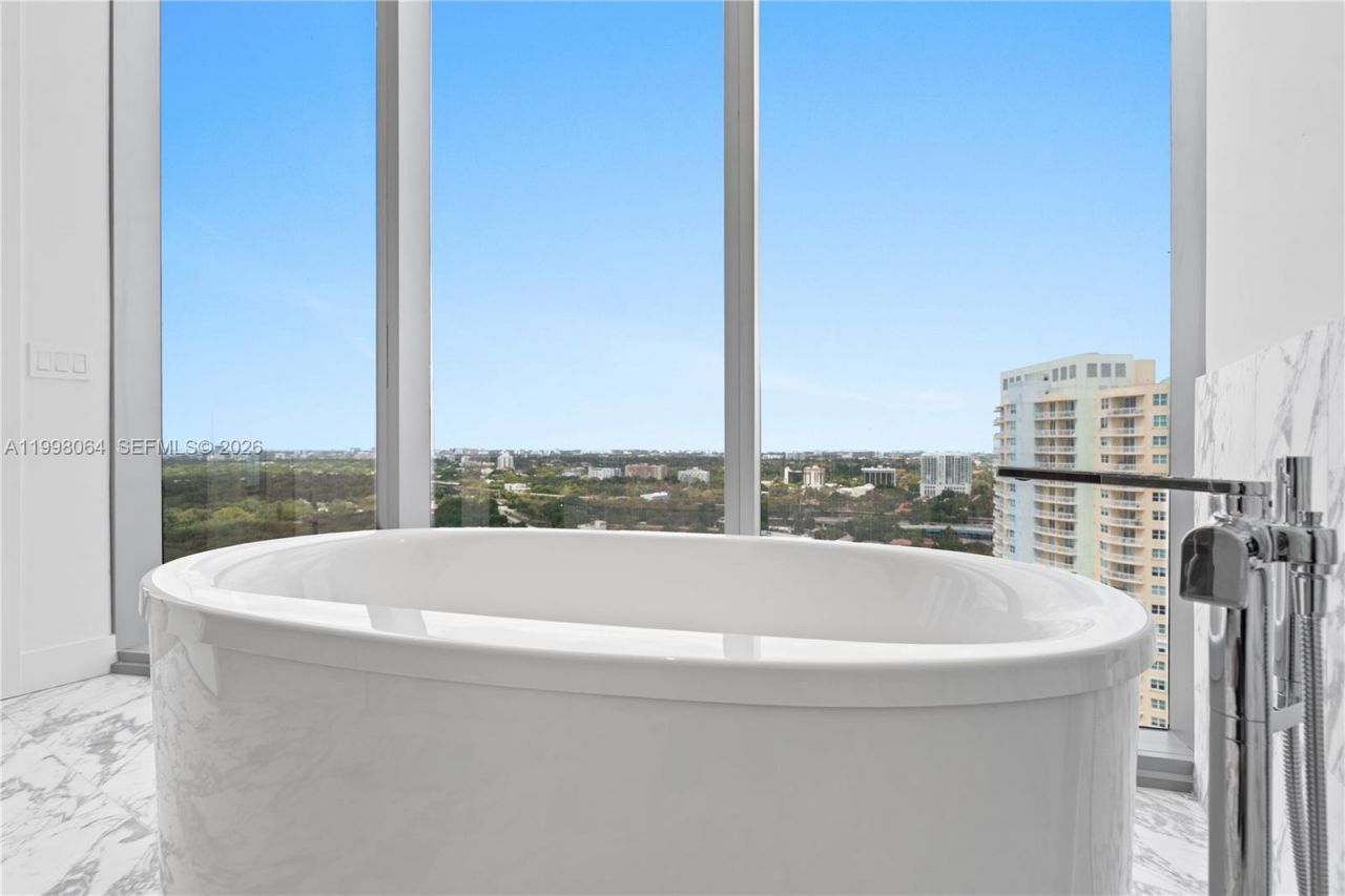 175 SE 25 Rd, Unit 2003, Miami, FL 33129 Photo