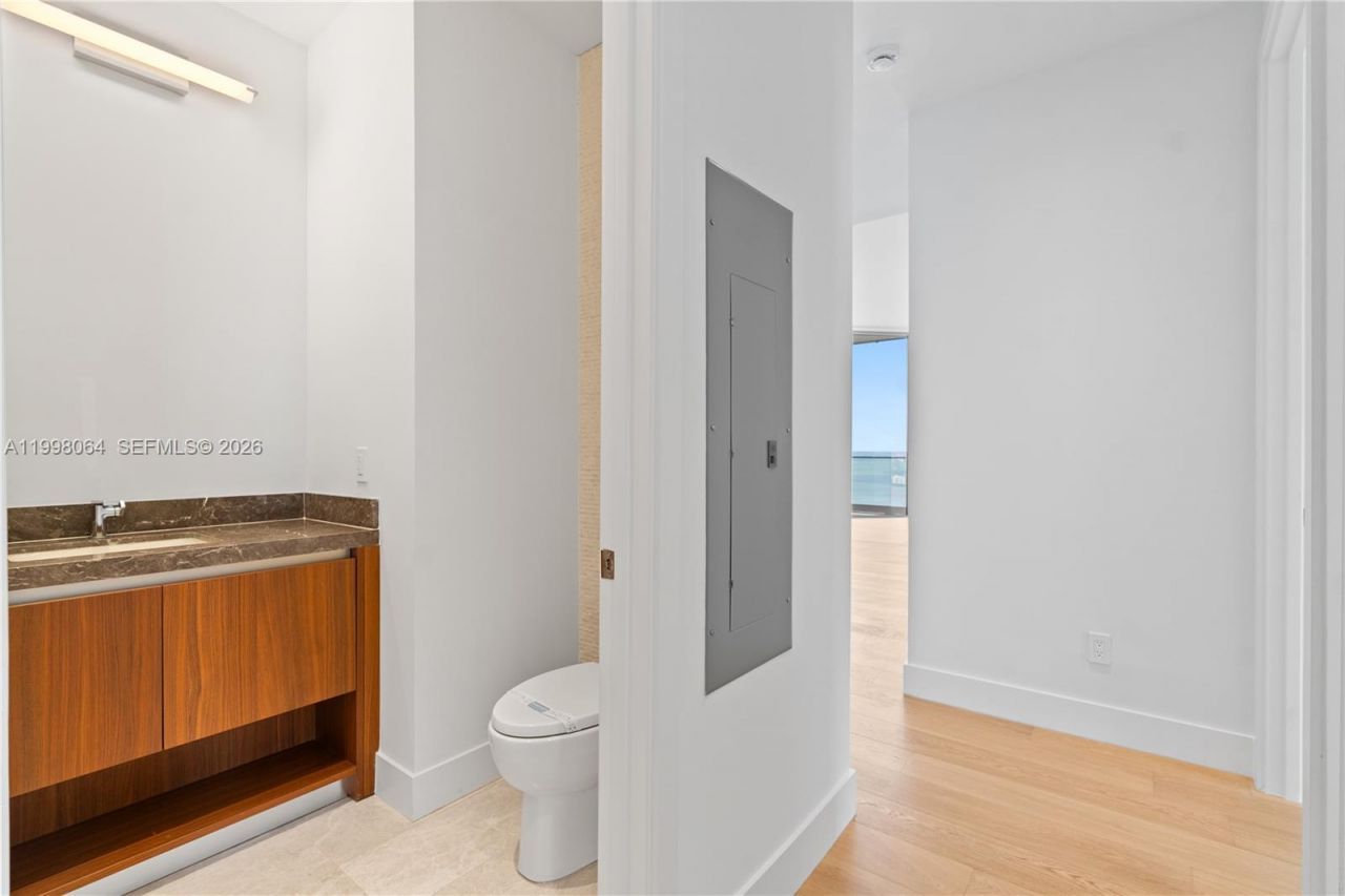 175 SE 25 Rd, Unit 2003, Miami, FL 33129 Photo