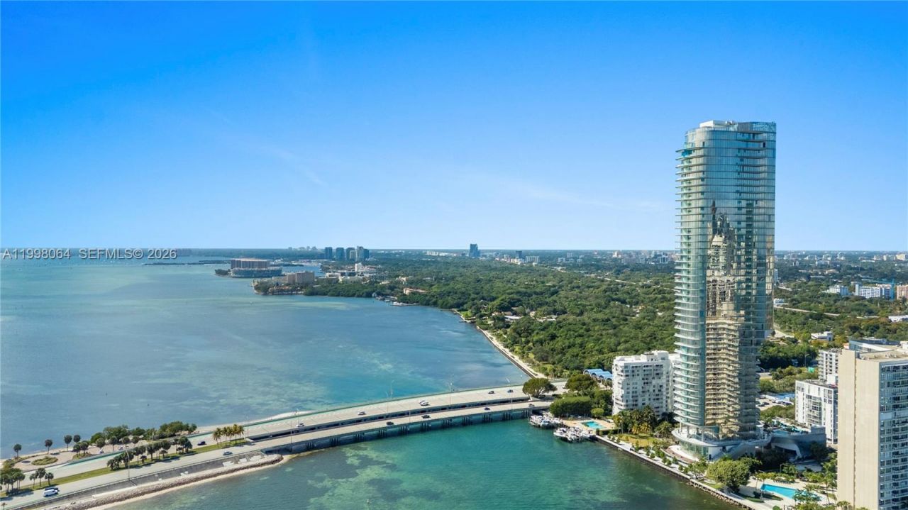175 SE 25 Rd, Unit 2003, Miami, FL 33129 Photo