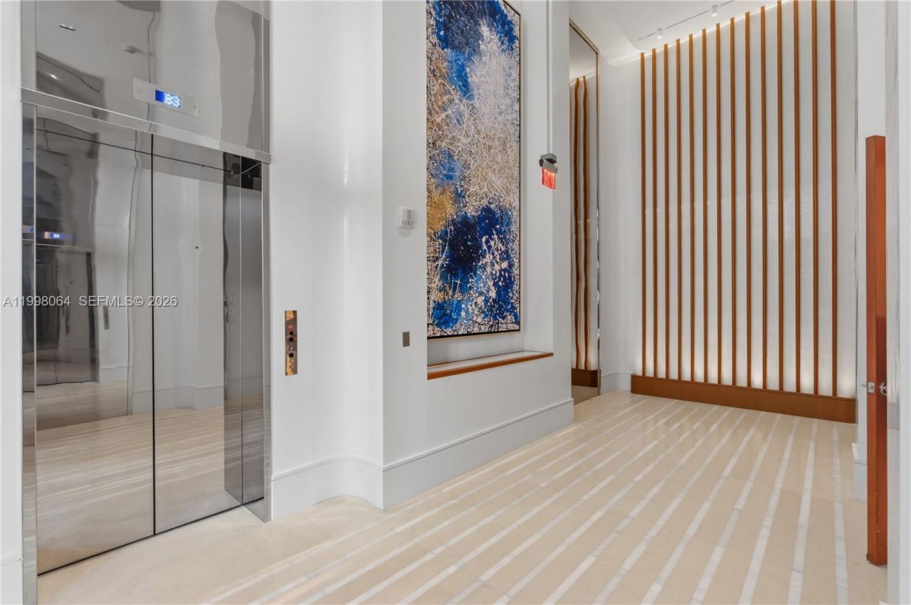 175 SE 25 Rd, Unit 2003, Miami, FL 33129 Photo