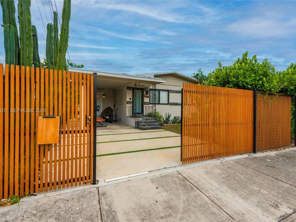 2925 NW 11th Ave , Unit Front, Miami, FL 33127