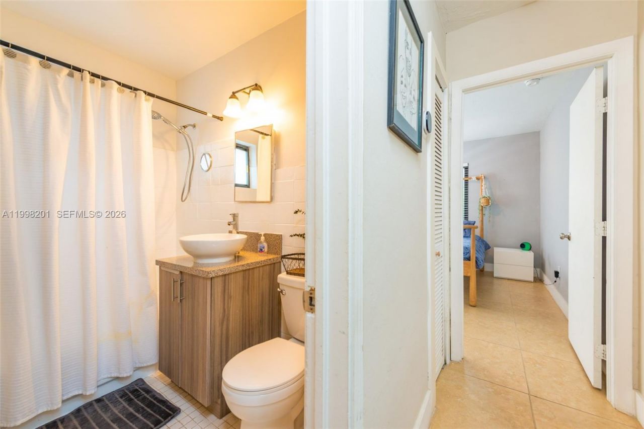 2925 NW 11th Ave , Unit Front, Miami, FL 33127 Photo