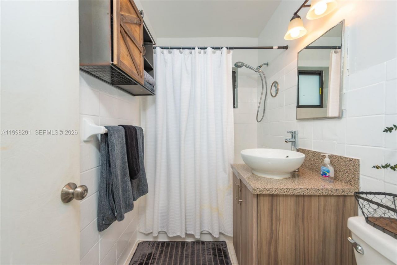 2925 NW 11th Ave , Unit Front, Miami, FL 33127 Photo