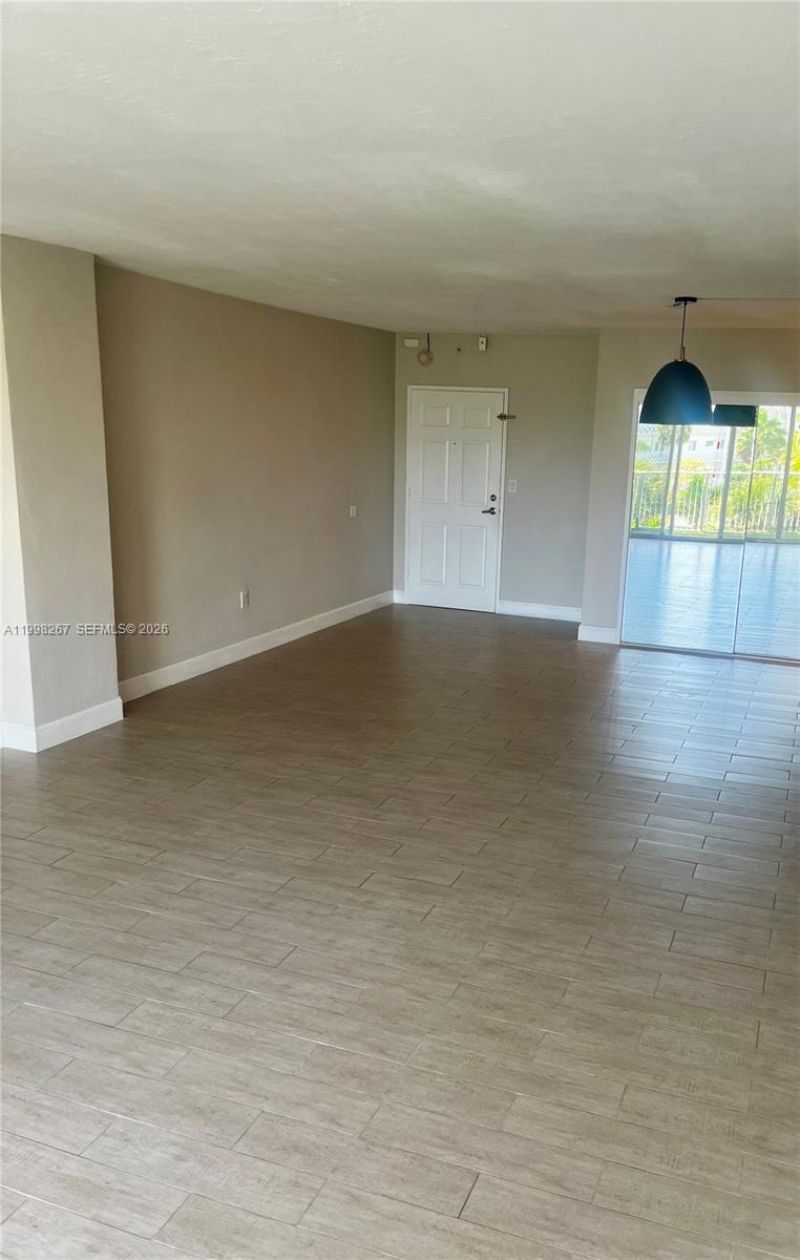 10350 W Bay Harbor Dr, Unit 3M, Bay Harbor Islands, FL 33154 Photo