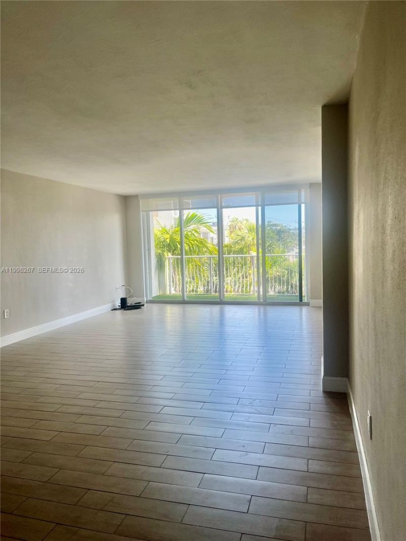 10350 W Bay Harbor Dr, Unit 3M, Bay Harbor Islands, FL 33154 Photo