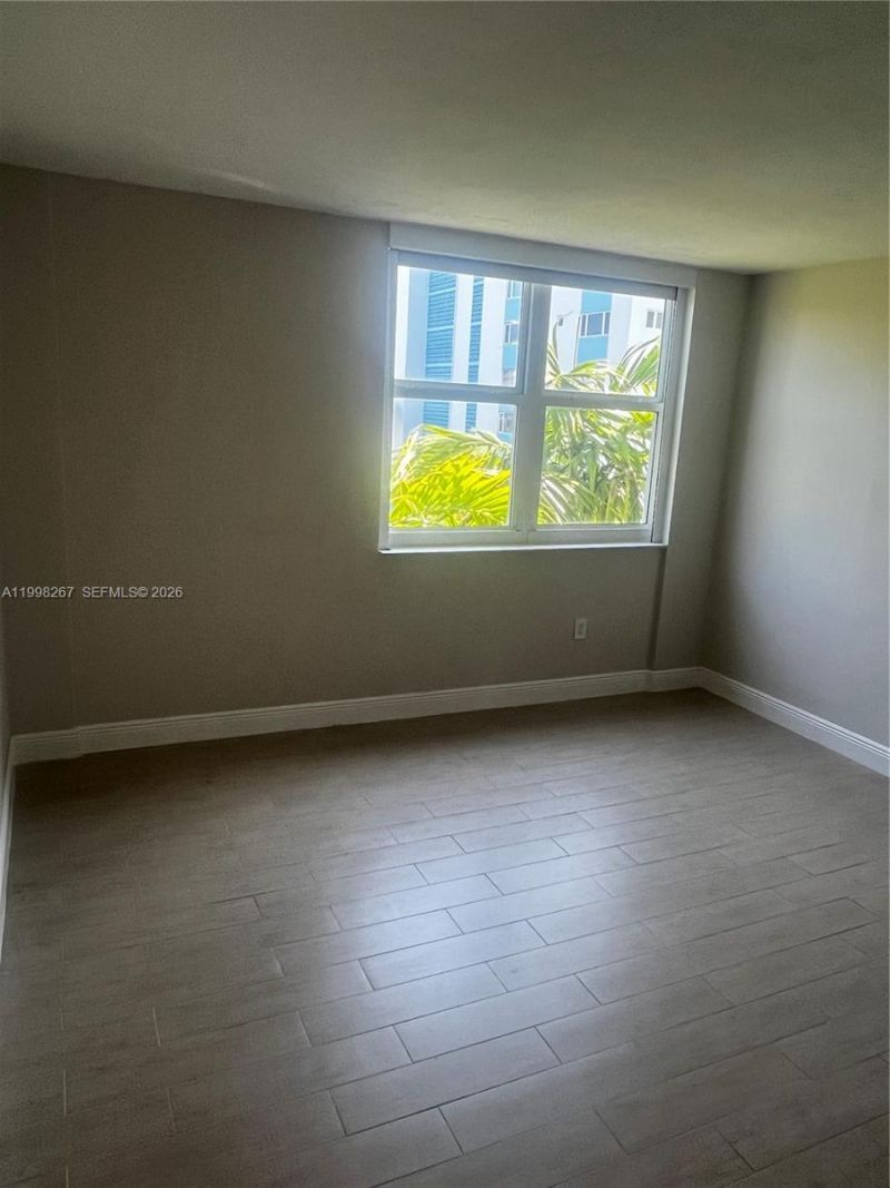 10350 W Bay Harbor Dr, Unit 3M, Bay Harbor Islands, FL 33154 Photo