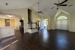 160 Wainwright photo 4