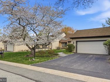 3 HOUNDS RUN LANE, BLUE BELL, PA 19422