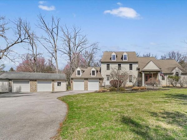 378 S WARNER ROAD, WAYNE, PA 19087