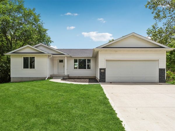 340 NW 2nd Street, Earlham, IA 50072