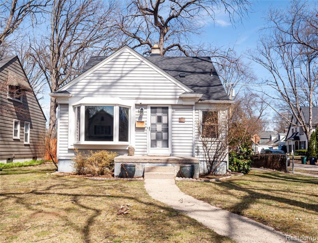 802 Catalpa Drive, Royal Oak, MI 48067 Main Photo