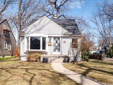 802 Catalpa Drive, Royal Oak, MI 48067