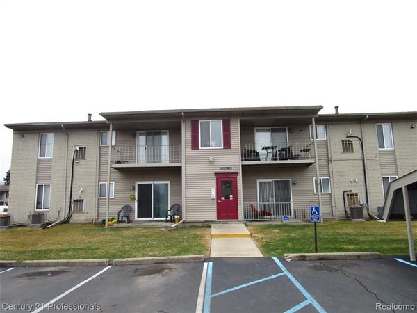 10020 Allen Pointe Drive, Allen Park, MI 48101