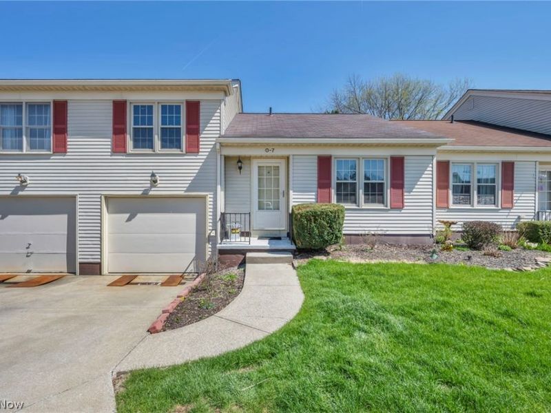 5279 Creekside Boulevard, Unit 07, Brunswick, OH 44212 Photo 2