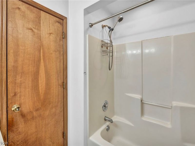 5279 Creekside Boulevard, Unit 07, Brunswick, OH 44212 Photo 25