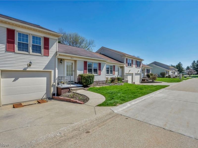 5279 Creekside Boulevard, Unit 07, Brunswick, OH 44212 Photo 3