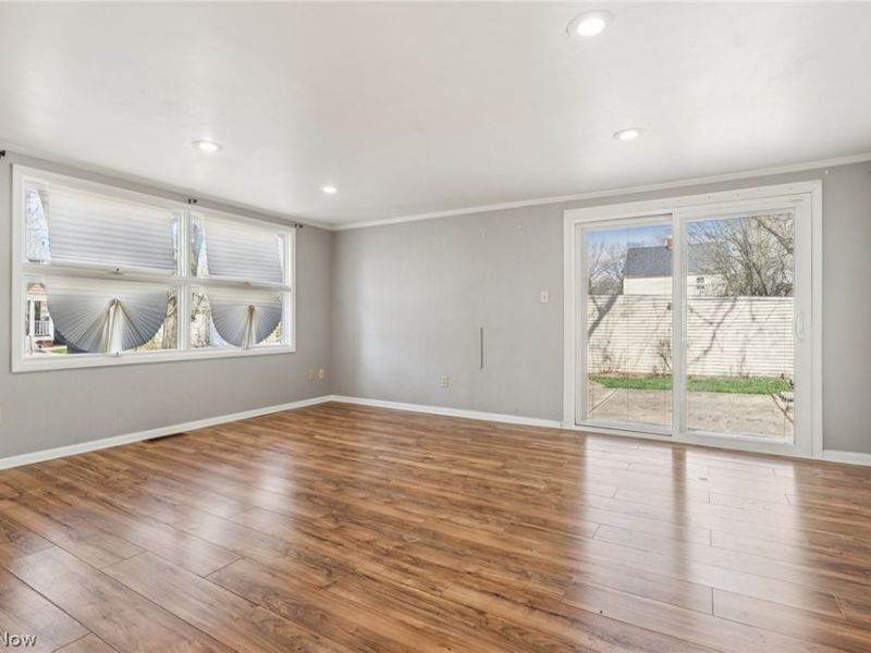 3741 Northwood Road, University Heights, OH 44118 Photo 10