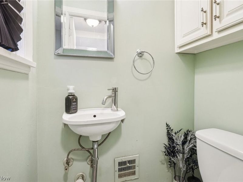 3741 Northwood Road, University Heights, OH 44118 Photo 18