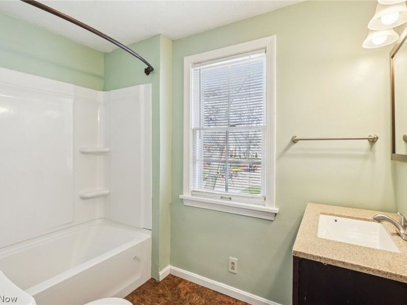 3741 Northwood Road, University Heights, OH 44118 Photo 32