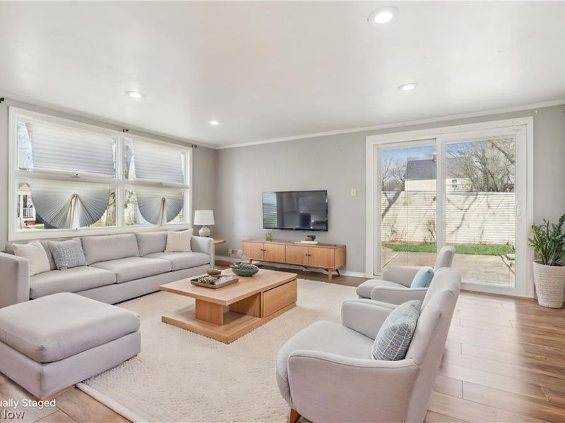 3741 Northwood Road, University Heights, OH 44118 Photo 9