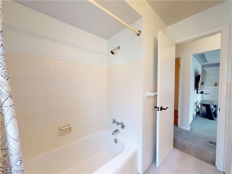 26361 Elinore Avenue, Euclid, OH 44132 Photo 20