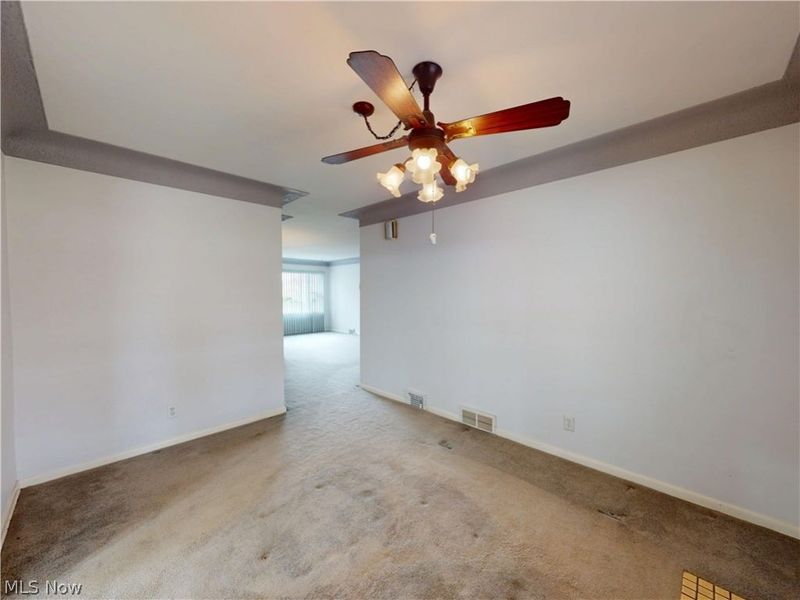 26361 Elinore Avenue, Euclid, OH 44132 Photo 9