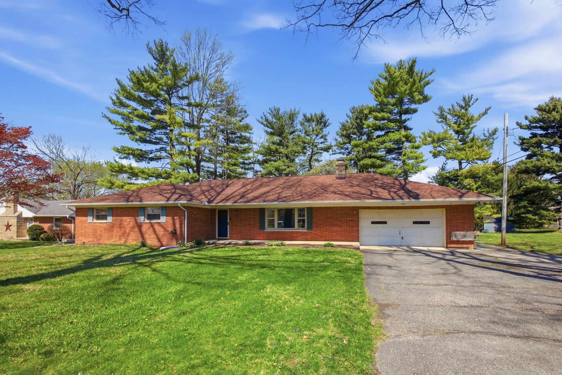 814 Wellington Drive, Springfield, OH 45506 Main Photo