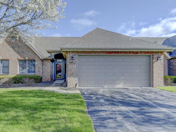 1913 Windfield Drive, Munster, IN 46321