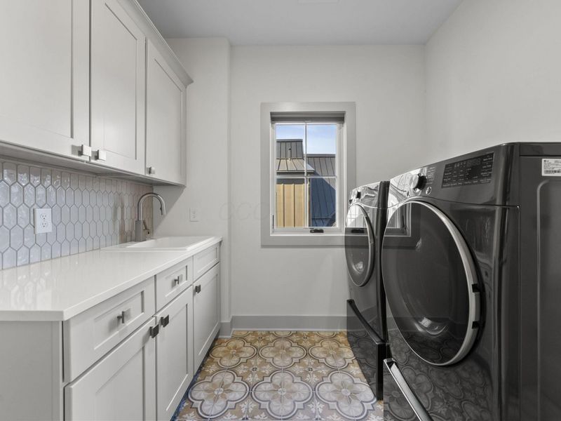 2899 Katmai Drive, Unit A, Columbus, OH 43228 Photo 27