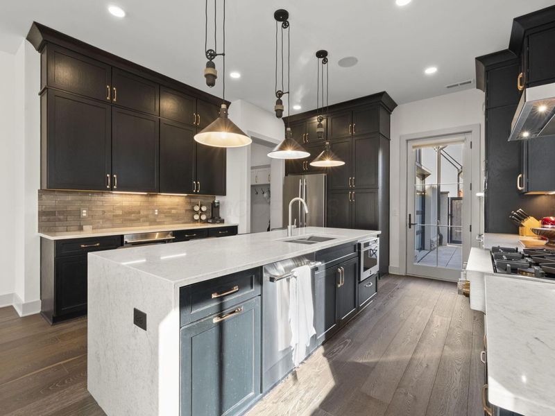 2899 Katmai Drive, Unit A, Columbus, OH 43228 Photo 5