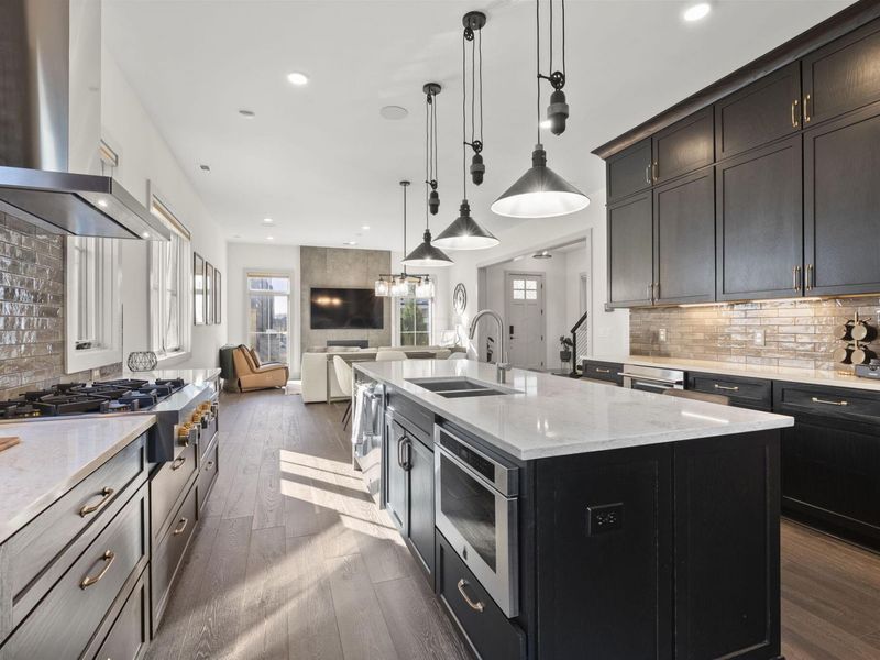 2899 Katmai Drive, Unit A, Columbus, OH 43228 Photo 6