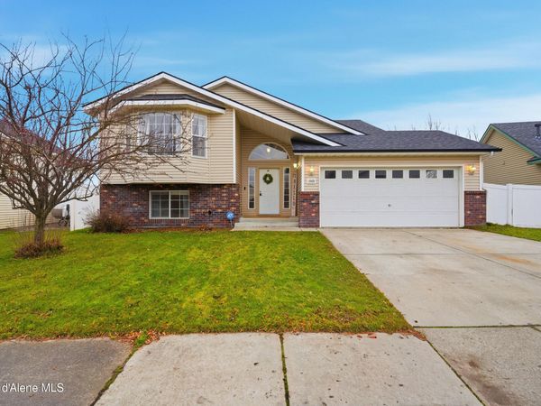 1049 N Bainbridge St , Post Falls, ID 83854